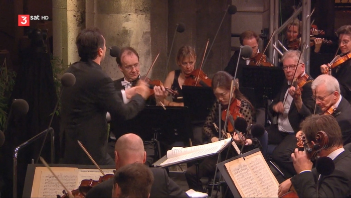 [BD蓝光大陆演唱会][慕尼黑爱乐乐团 Münchner Philharmonikern – Klassik Am Odeonsplatz 2023 720P][HDTV TS][10.5GB][百度云]插图1