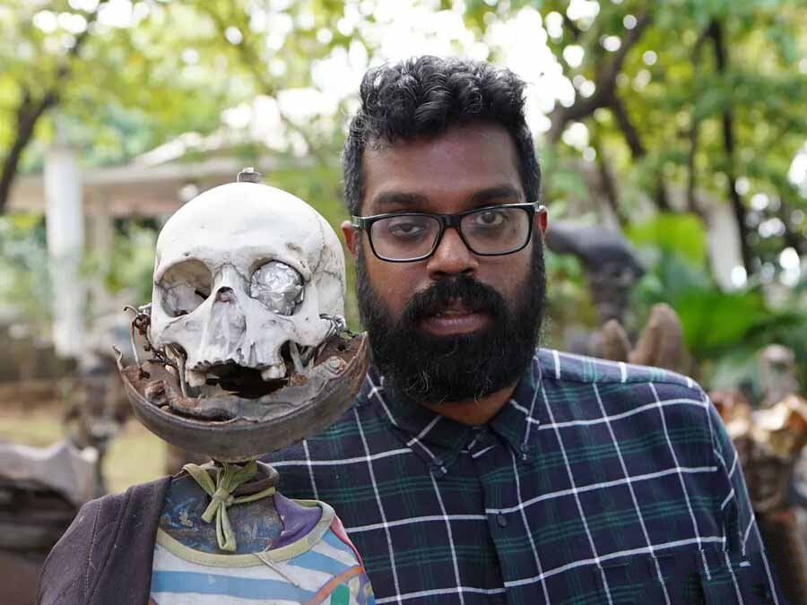 《霉运之旅 The Misadventures of Romesh Ranganathan》[1080P/MKV][第1季全3集 英语中英双字][7.71G][百度网盘]插图